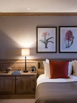 Copyright Gstaad Palace Stefano Scata Cosy Room Bedroom N°618 579136 300Dpi RGB
